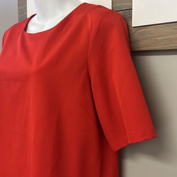 Flawless Red High Low Elbow Sleeve Pullover Blouse with a Curved Hemline- Med - Picture 3 of 10